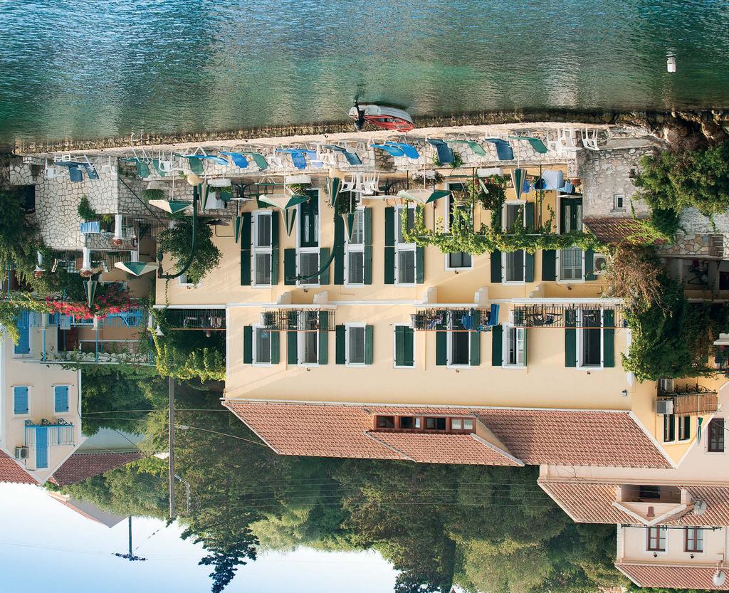 W A T E R F R O N T A P A R T M E N T S F I S C A R D O K E FA L O N I A Set within one of Fiscardo s oldest and largest Venetian houses, with private waterfront access, these nine apartments offer