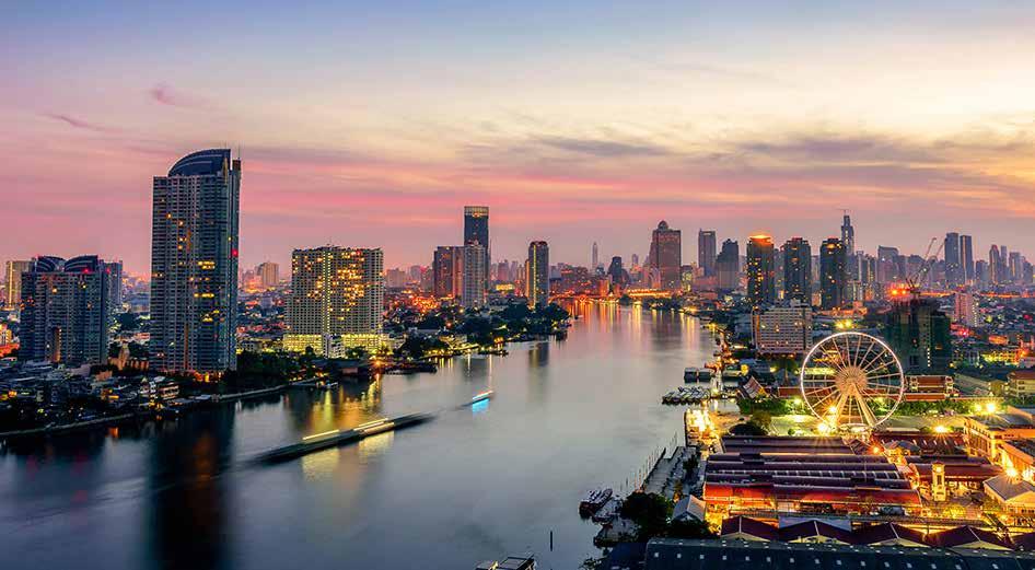 BANGKOK Popular Areas Covering an area of 1,500 square kilometres, the greater Bangkok Metropolis fits into the big city league with great ease.