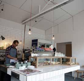 THE CROSSING CAFÉ Cadence has teamed up with experienced café operator Eamon Sheahan of Cremorne s Espresso 3121 and Glen Iris Age of Sail to develop and