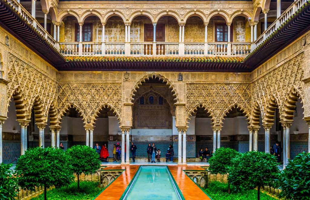 Alcázar of Seville courtyard Nasir al-mulk Mosque, Shiraz TOUR LEADER Olivier Courteaux received his B.A. in history, M.A. in war and conflicts studies and Ph.D. in contemporary international relations from the University of Paris-Sorbonne.