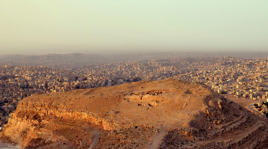 Fig. 1 General view of the Early Bronze Age site of Khirbet al-batrawy, with the EB