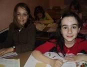 D E U T S C H E S E I T E Petra Matić und Bruna Stopić aus der Klasse 5b haben eine kleine Umfrage gamacht. Sie wollten wissen wer und warum larnt Deutsch in unserer Schule?