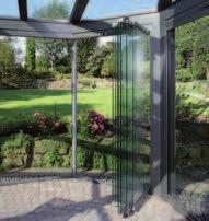 This glass oasis blends in with any architectural style and meets even the most demanding