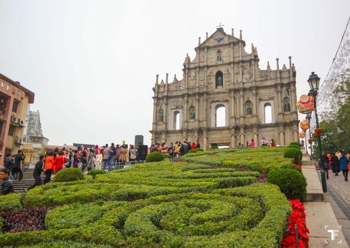 Rest of the day is free to explore Macau on your own. Explore beautiful casino city or just walk around and get mesmerized by beauty of Macau at night. Dinner at Hotel.