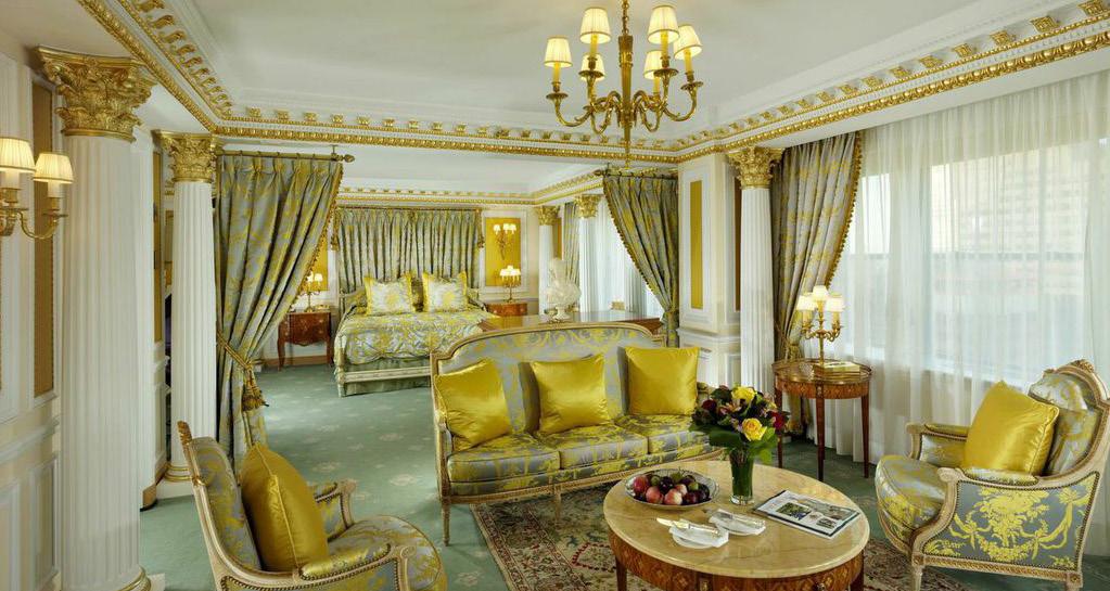 The massive, residential-style suite reflects the grandeur of classic French period decor. Its Rococo rooms feature elegant furniture, small sculptures, and ornamental mirrors.