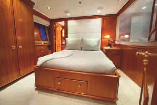 Sweet Dreams On the lower deck, four additional staterooms are fully Sun Deck appointed with thoughtful