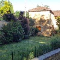 Pretty 2 Bedroom stone gite with pool 1.8km from mediaeval Sarlat Summary Pretty 2 bedroom stone gite with swimming pool, sun terrace & garden.