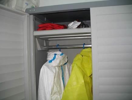 Čuvanje OZO Čuvajte OZO odvojeno od osobne odjeće. Čuvajte zaštitnu opremu na čistom i suhom mjesto. Imajte rezervnu zaštitnu opremu.