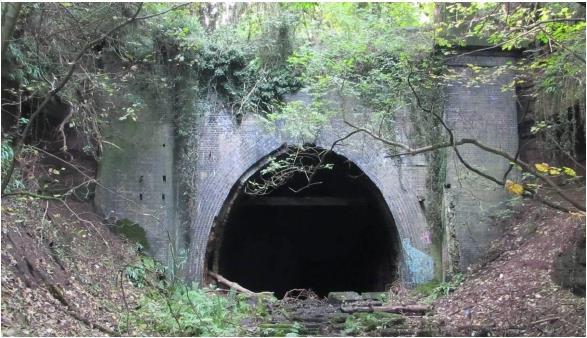 Evidence of the old line route can be found along its course through Woodthorpe the cutting at Arnold park, the raised bank in the Open Space (helicopter park), there is a tunnel