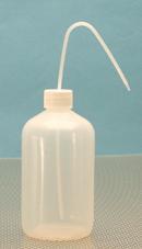 Wash Bottles Spray Bottle Laboratory Containers Low density polypropylene, requires only gentle pressure for accurate ejecting of liquid.