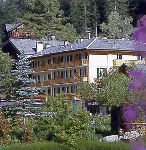 NIGHT 6 Hotel Du Glacier Champex, Switzerland Tel 011-41-27-782-61-51 Fax 011-41-27-782-61-50 info@hotelglacier.
