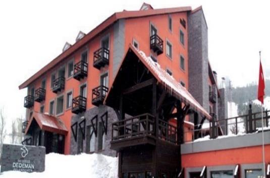 DEDEMAN SKI LODGE Hotel: Dedeman Palandöken Ski Lodge has sweeping views of Erzurum and the lower slopes of the Palandöken Mountain.