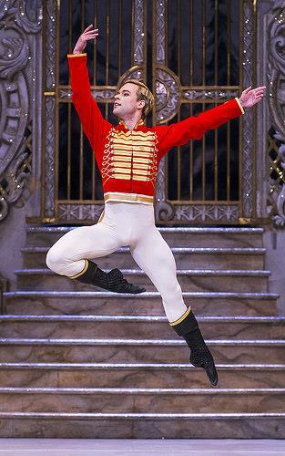 DAY 2 LONDON Visit the Royal Ballet at Covent Garden Meet Australian-born Alexander Campbell *, who is Principal with the Royal Ballet followed by an orientation Take a