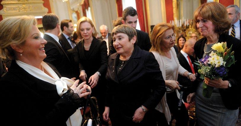 10 Fotografija: Predsjednica RH Kolinda Grabar Kitarović, veleposlanica Države Izrael u RH Zina Kalay Kleitman i unuka dr.