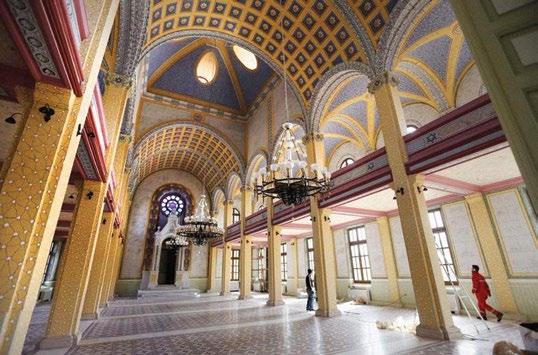 50 OBNOVLJENA VELIKA SINAGOGA U EDIRNEU Velika sinagoga u Edirneu, gradu na zapadu Turske obnovljena je i ponovno otvorena u ožujku a na svečanom otvaranju bili su visoki gosti, među kojima i