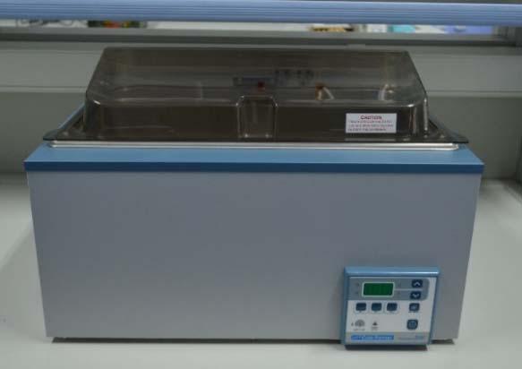 4.3. Mjerna oprema korištena u istraživanju Tretman uzoraka vodenom parom izvršen je korištenjem laboratorijske vodene kupelji proizvođača Cole-Parmer, model WD28C12E (sl. 2). Slika 2.
