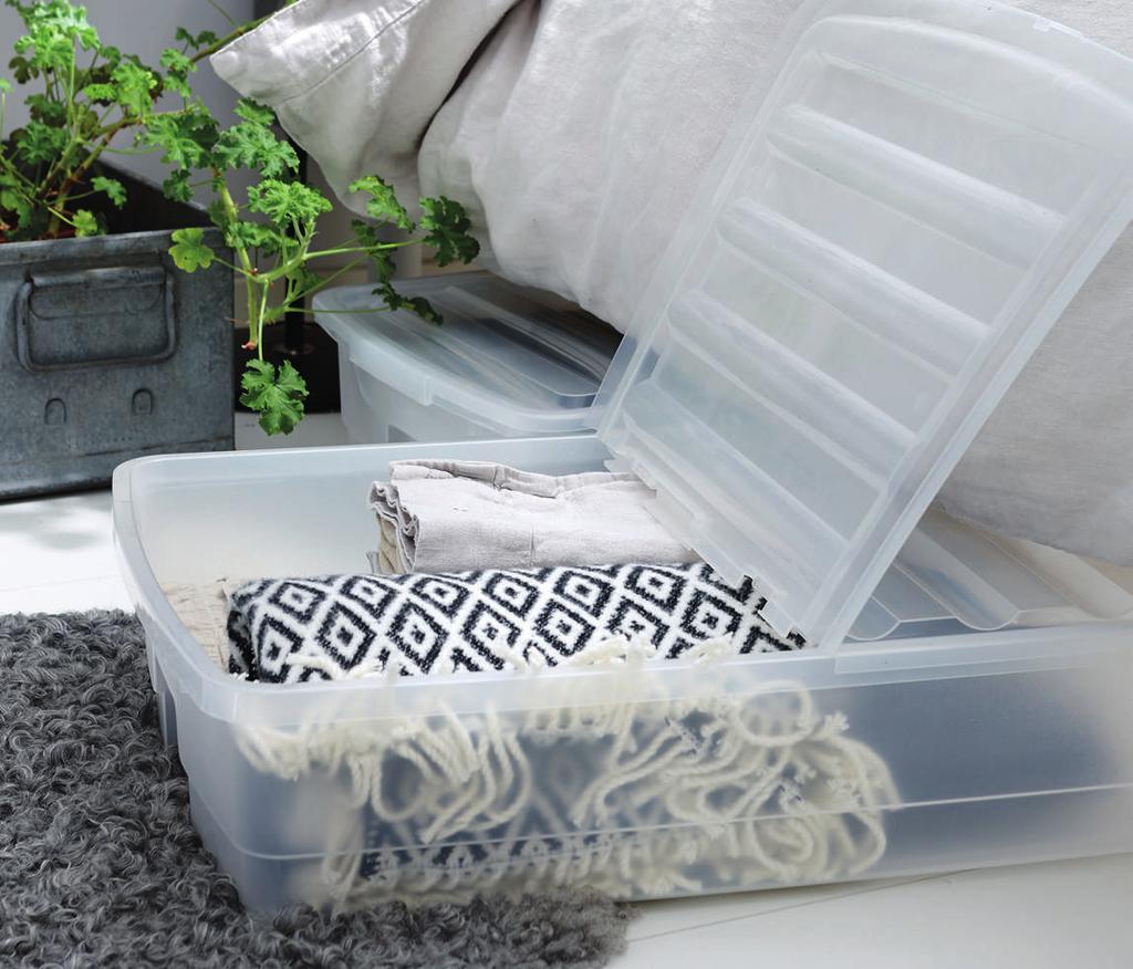 The foldable lid makes the box perfect also for smaller bedrooms; you can pull it out just half-way from under the bed, and still have easy access to the contents.