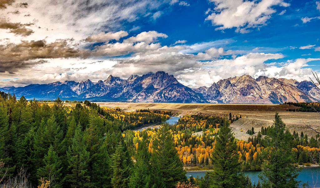 TRIP ESSENTIALS The Black Hills to Yellowstone National Park Route Grand Teton National Park, Wyoming Overview This route is perfect for those who want to experience the beauty of the open road and