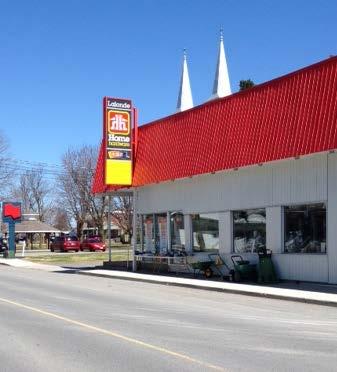 Established building and location for sale Excellent streetfront exposure on main commercial street in the village of Bourget, Ontario - 49 km East of Ottawa s Downtown Core (34 min.