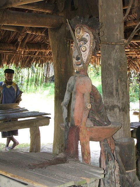 Our experienced Sepik River guide will accompany you for the whole day, from pickup at the hotel in Wewak to dropoff in the evening.