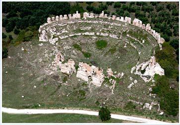 Nicopolis was built bu Octavian August 28 BC Blending elements of Greek and Roman architecture