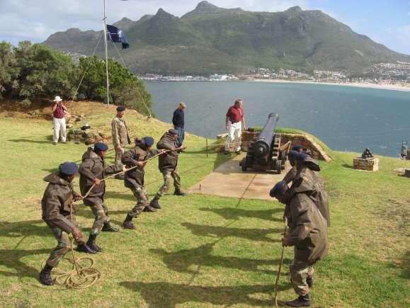 Gunners of the Cape Garrison Artillery run out No 1