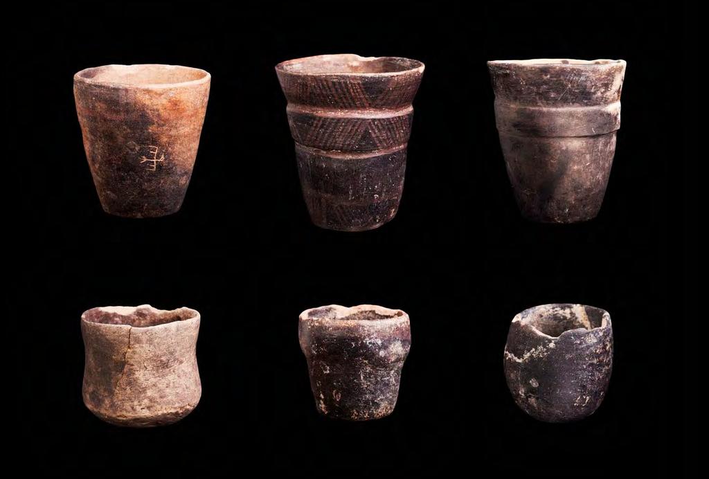 Wari Black ceramic cups