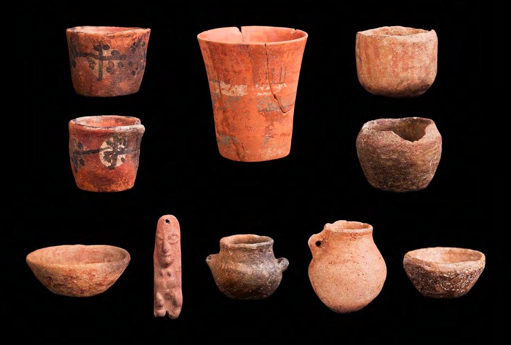 Huamanga (Wari) ceramic vessels