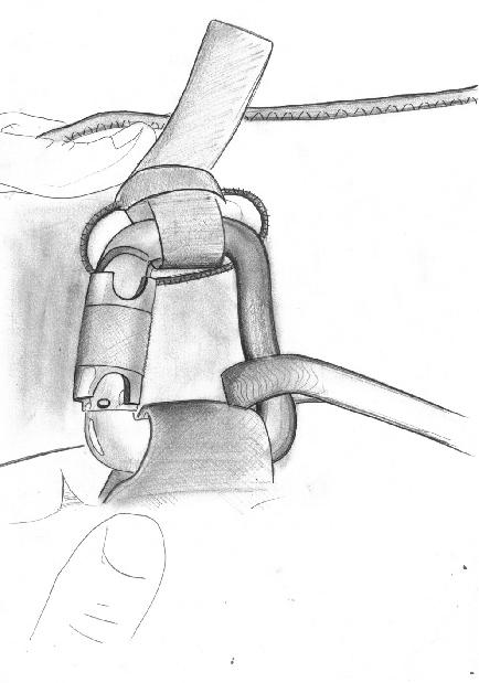 djusting the leg belts: When you put the harness on, please take care that the buckles are closed correctly and audibly.