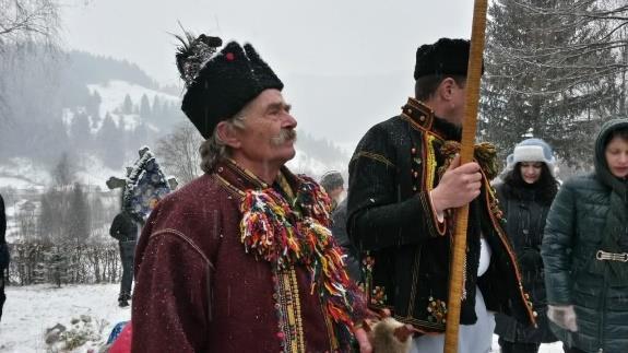 In the evening - lecture on character portrait. Day 4 Carpathian Mountains Morning, visit famous Kosiv mini-bazaar! You ll find the best of folk arts and crafts in one place.