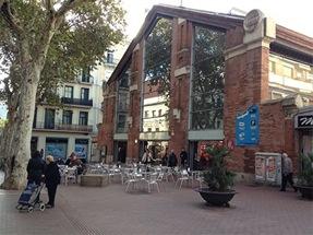 The market building is also beautiful. It s built in modernist style and dates from 1889. It has been renovated during the nineties. Pl. del Mercat, 26. Barcelona http://www.mercatdelclot.
