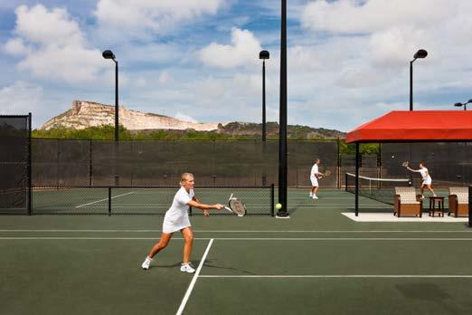 Tafelberg Tennis Oasis - Featuring Clay Tennis Courts Enjoy longer rallies and less stress on your body!