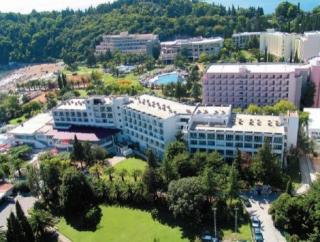 Becici hotels Becici is a coastal tourist resort in Montenegro, tourist complex set behind the renowned Becici Beach, near the historic town of Budva on Montenegro's