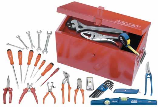 WORKSITE PACK WORKSITE PACK Construction worker set with 33 tools in a heavy duty box: - 5 open end wrenches size 8 to 19 mm - 5 Primo flat blade screwdrivers size 3.5 to 10-1 3.