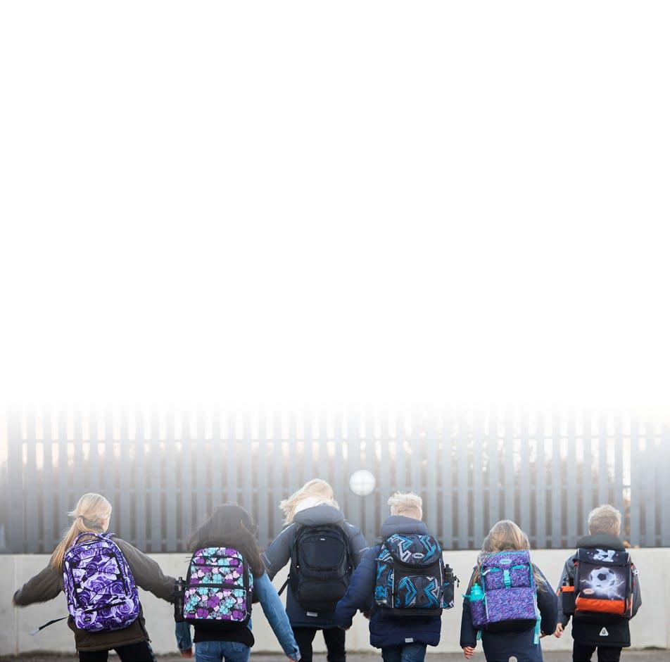 Schoolbag or backpack? Children today change their schoolbags/backpacks much more often than they did ten years ago.