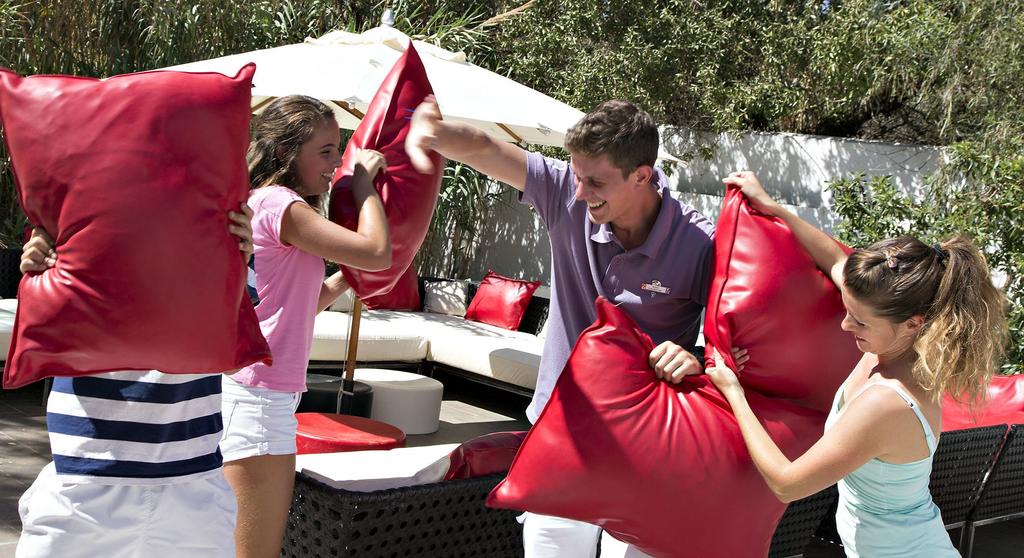 Children Children's Clubs Junior Club Med (11 to 17 years) Age min. Age max.