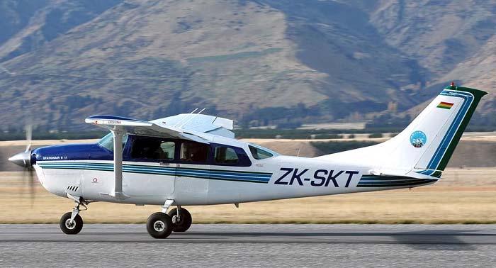 AIRCRAFT ACCIDENT REPORT OCCURRENCE NUMBER 10/885 CESSNA U206G ZK-SKT COLLISION