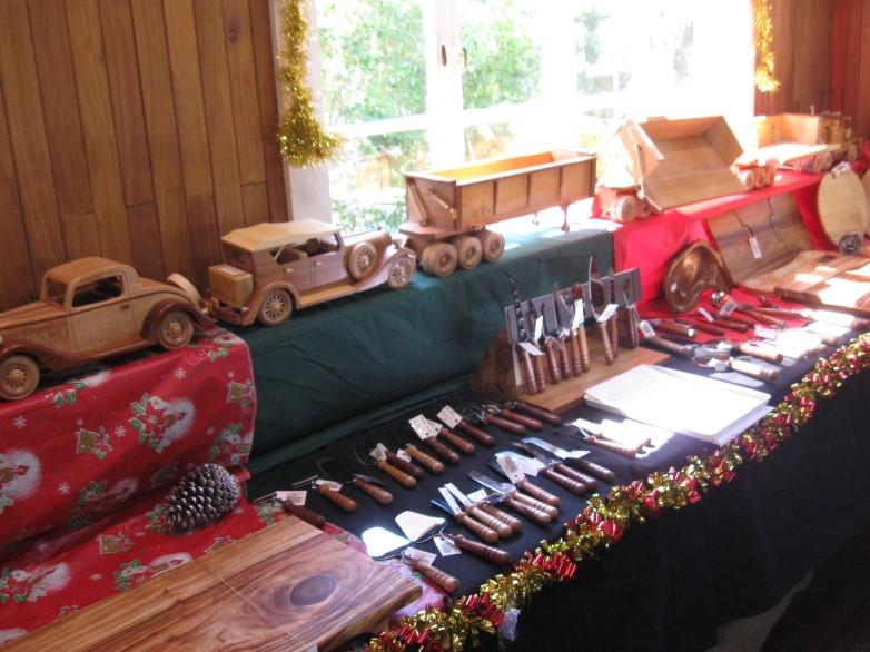 THE BLACKALL RANGE WOODCRAFTERS GUILD INC The Blackall Range Woodcrafters Guild s annual Santa Shop was held at St Mary s Hall,