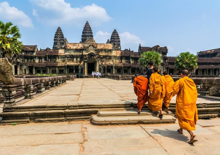 OPTIONAL ANGKOR WAT EXTENSION Golden Triangle MYANMAR 16 February Vientiane / Siem Reap After disembarkation, transfer to Vientiane Airport for a Lao Airlines flight via Luang Prabang to Siem Reap.