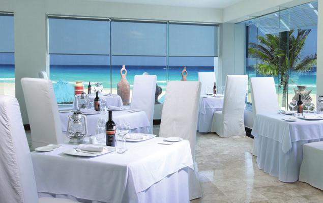 CAREYES: GOURMET SEAFOOD & GRILL WINE & DINE IN LUXURY Fine dining at Oasis satisfies the foodie in everyone, with à la carte options