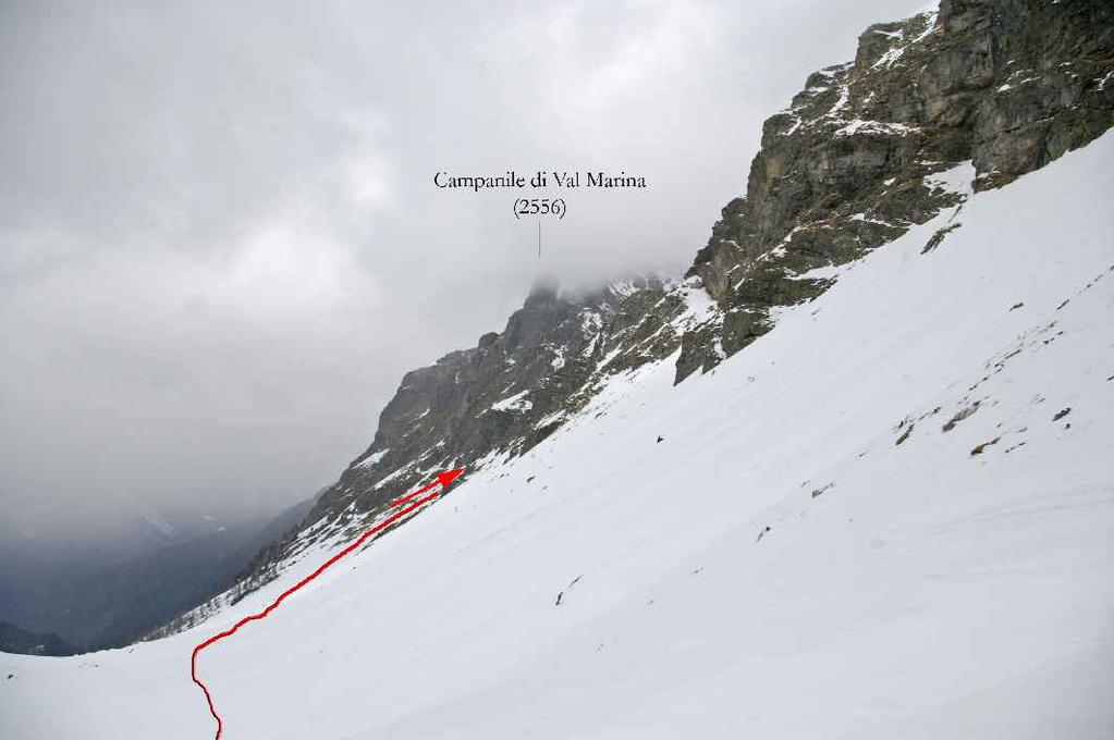 down, then arrives to rifugio Forcola (mt 1838, h 1:15). The way gets lower heading toward N, then it climbs (W) the steep valley that ends to passo della Forcola (mt 2227, h 1).