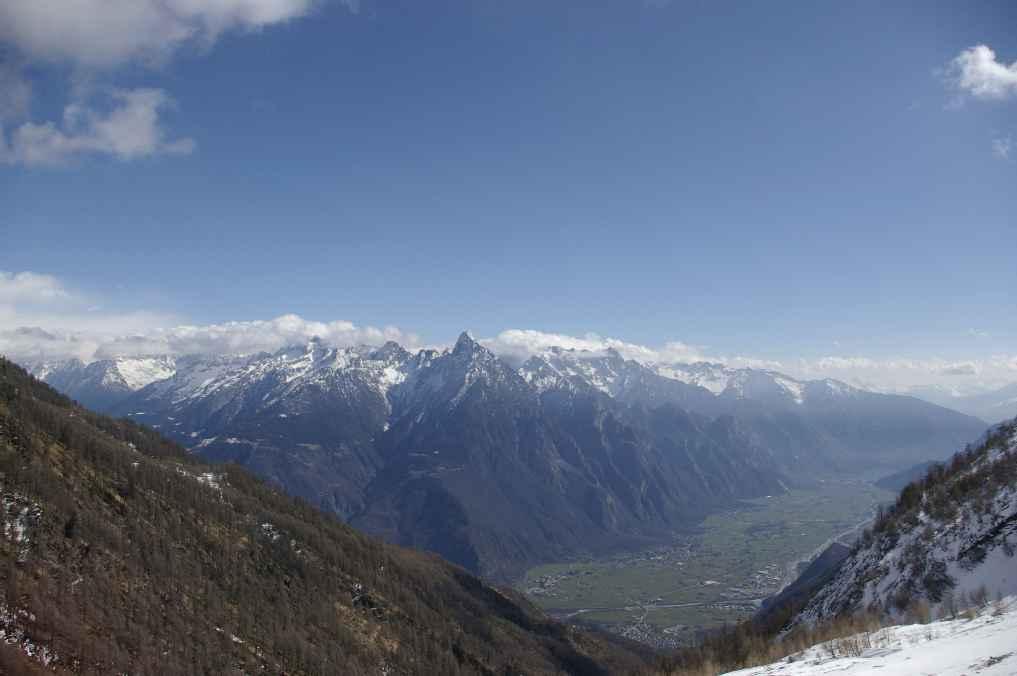 The landscape from alpe della Forcola is great, both in west