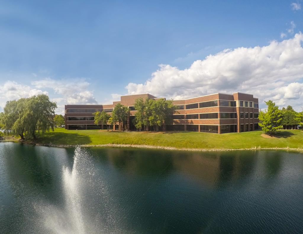 FOR LEASE Brookfield Lakes Corporate Center VIII 300 N.