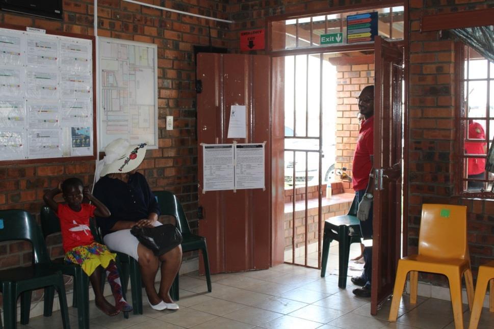 36"E p) Morgenzon Clinic in Sivukile Figure 17: Site Notice 15 on front door of Morgenzon Clinic at waiting room c/o Steyn and Sivukile Main