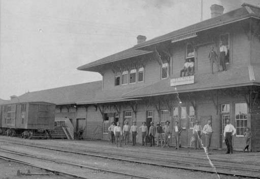 Influential Tucson Pioneers The transcontinental railroad came to Tucson in 1880 (depot shown in 1890s), accelerating the transformation of Tucson from a Mexican agricultural town to an Anglo urban