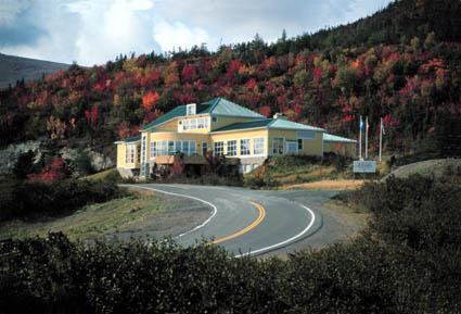 Facilities Discovery Centre, Woody Point (Route 431) from this facility you can see most of the major scenic features of the national park: the Tablelands, Gros Morne Mountain, Bonne Bay, and the