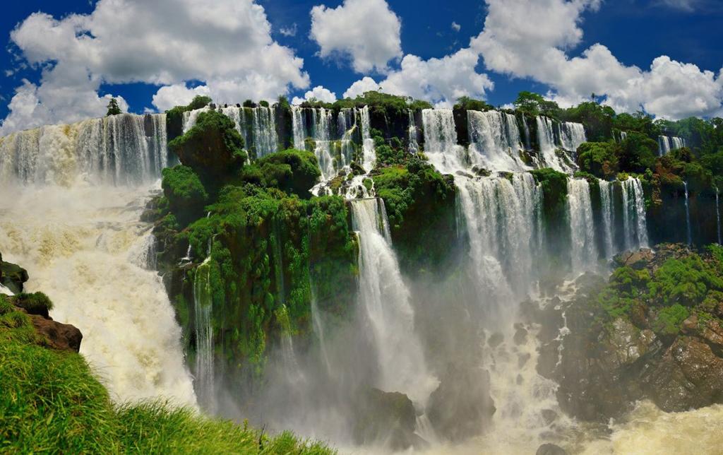 ITINERARY Day 1- Iguazú Upon arrival at Iguazu airport (IGR), you will be met by our representative and escorted to your hotel Private Service with English speaking guide.