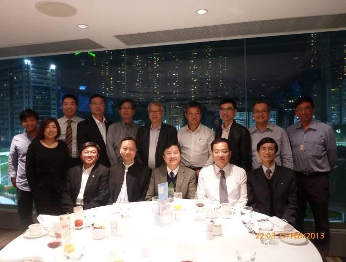 their support on the Branch s activities throughout the year. The Dinner was held in Hong Kong Jockey Club in Happy Valley Racecourse.