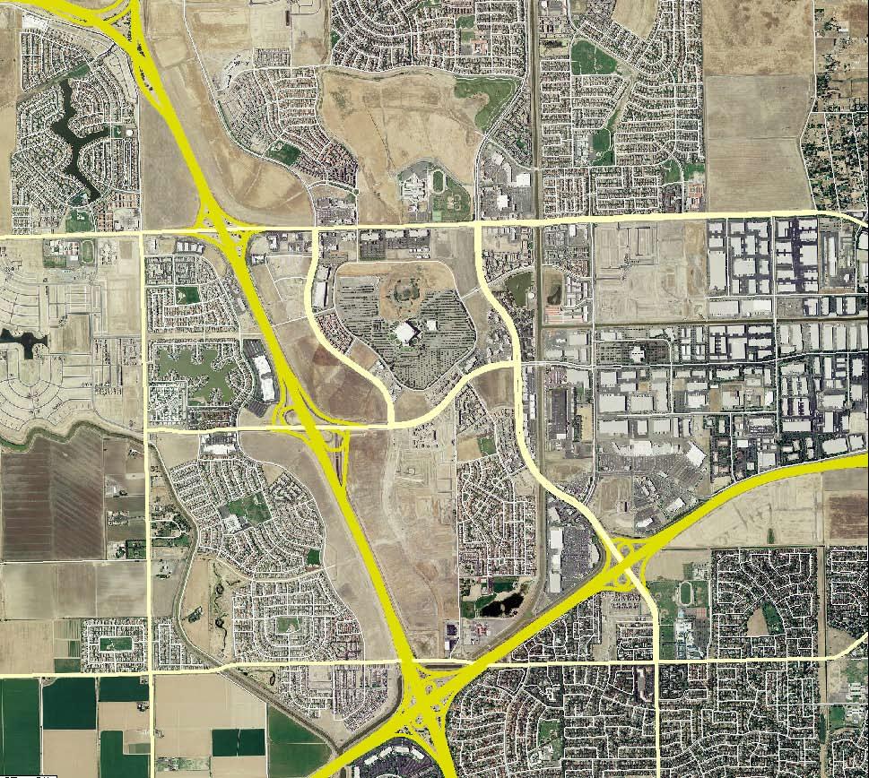 WY CE ER COMM MAP NOT TO SCALE MAP NOT TO SCALE GATEWAY PARK BLVD Commerce Station ±3 Million SF of Mixed Use ±4,000 Homes (Under Construction) ±7,000 Homes (Planned) ±1,800 Homes Arco Arena ±3,000