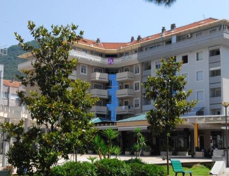 APART HOTEL MAGNOLIA 4* TIVAT HOTEL ROOMS: 55 LOCATION: Tivat, downtown